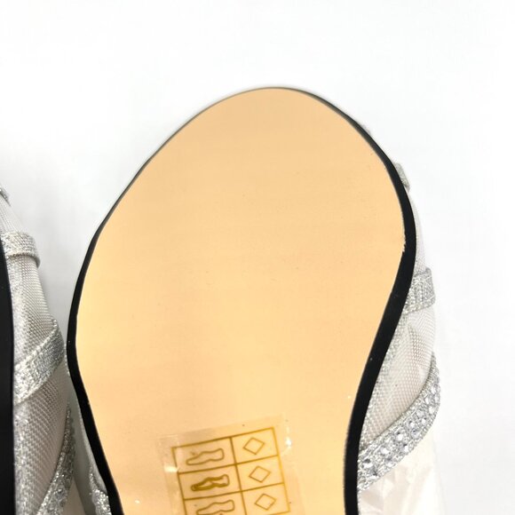 7W 7 WIDE WIDTH Touch Ups Womens Clara Silver‎ Kitten Heels Dress Sandals Shoes - Picture 10 of 15